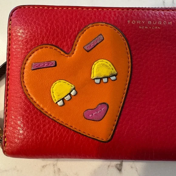Preowned Tory Burch Perry Patchwork Hearts Long Zip Wallet - Picture 13 of 14